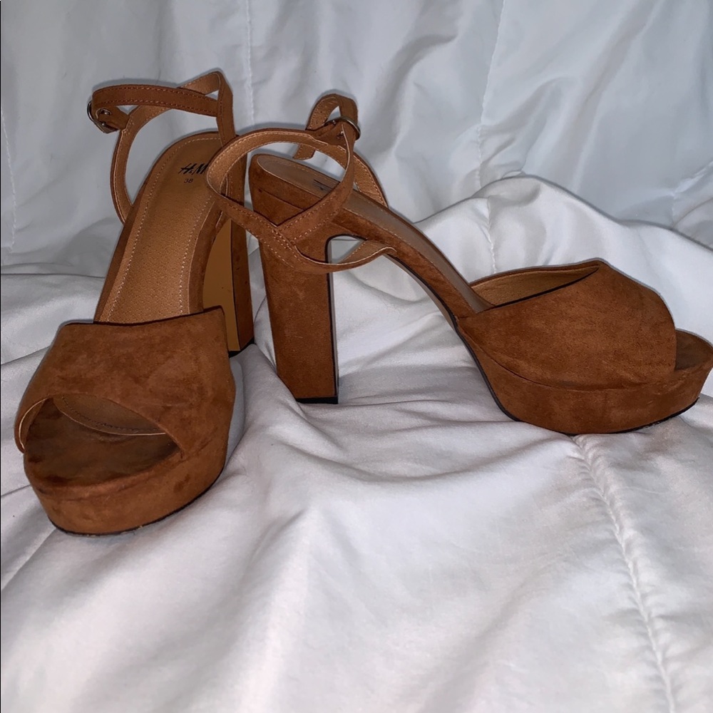 Suede heels. DELETING AND DONATING ON 11/15/19